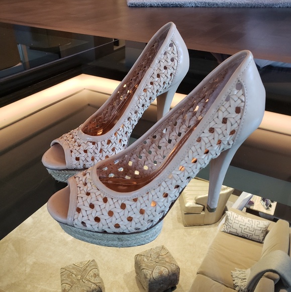 BCBG Generation Heels - Picture 2 of 4